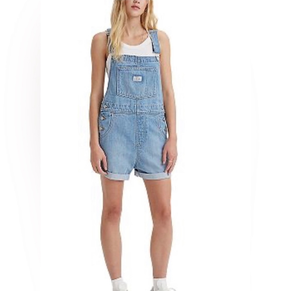 Levi’s denim shorts shortalls size small new